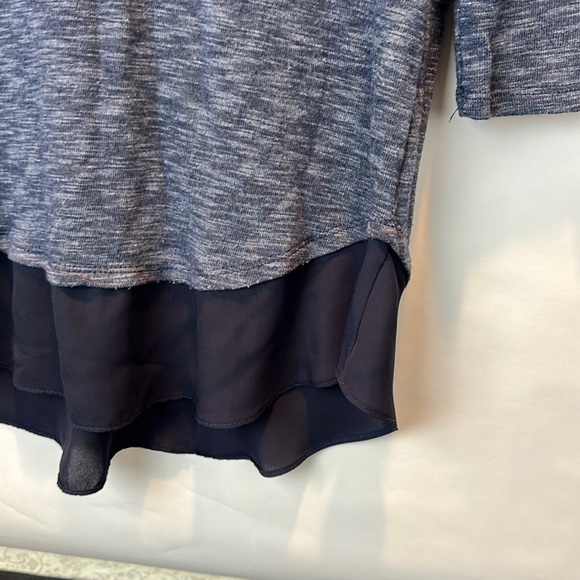 Green Envelope Navy Heather Sweatshirt with bottom accent - Picture 4 of 7